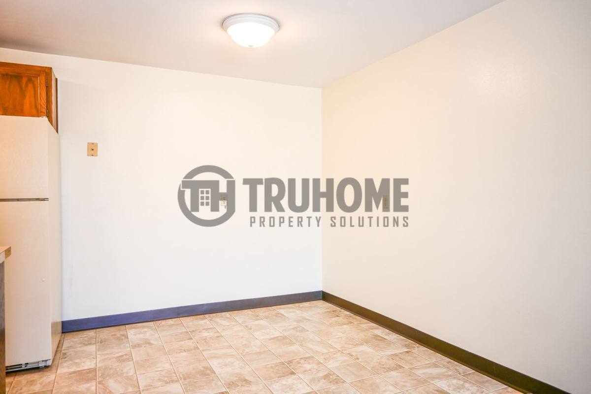 Apartment for rent at 715 N 40th St, Grand Forks, ND 58203