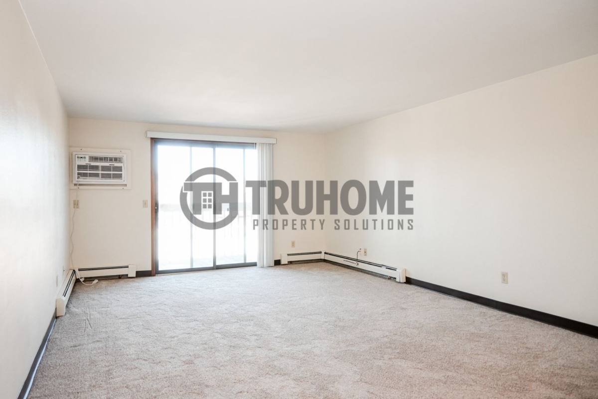 Apartment for rent at 715 N 40th St, Grand Forks, ND 58203