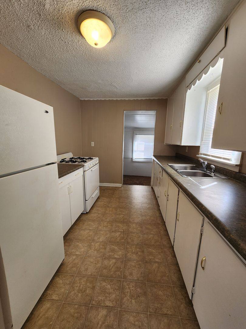 House for rent at 1308 Emma Ave, Des Moines, IA 50315