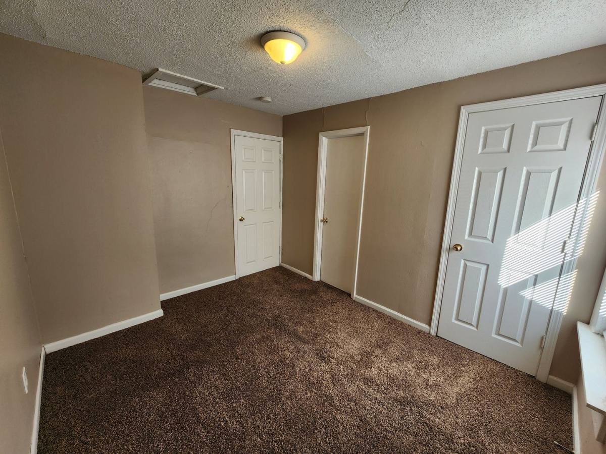 House for rent at 1308 Emma Ave, Des Moines, IA 50315