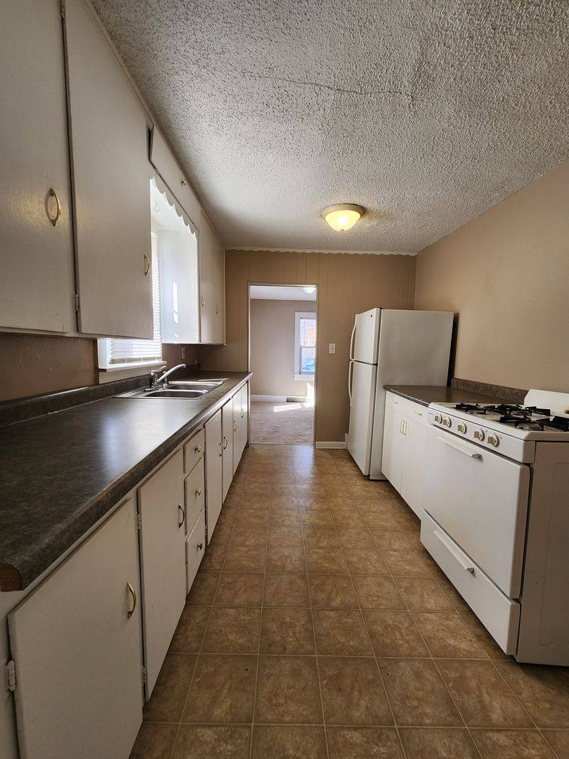 House for rent at 1308 Emma Ave, Des Moines, IA 50315