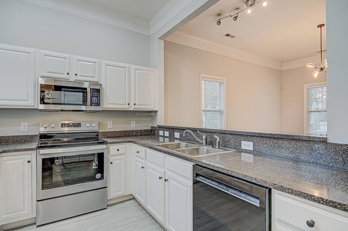 Townhouse for rent at 1553 Pecan Ave, Charlotte, NC 28205