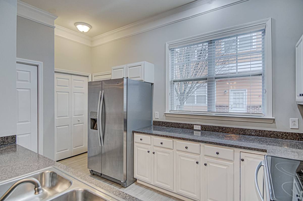 Townhouse for rent at 1553 Pecan Ave, Charlotte, NC 28205