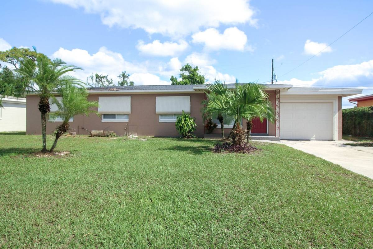 House for rent at 15 N Oxalis Dr, Orlando, FL 32807