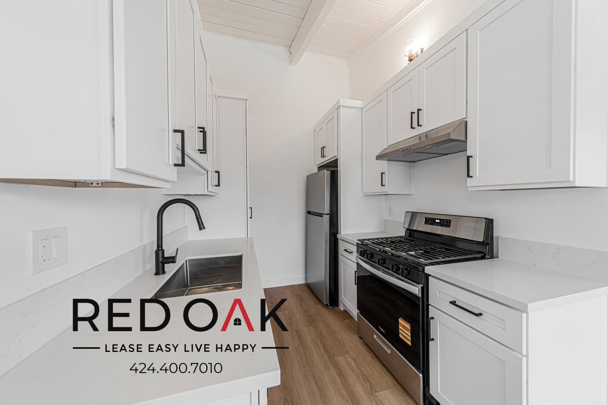Condo for rent at 7525 Crenshaw Blvd #7, Los Angeles, CA 90043
