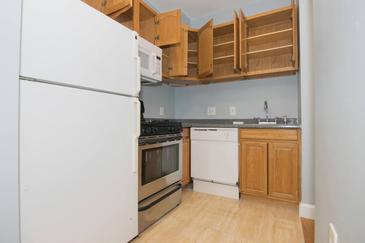 House for rent at 43 Blvd Terrace #2C, Allston, MA 02134