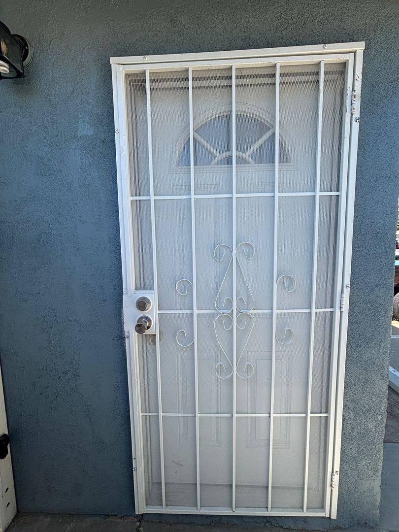 House for rent at 44147 Fig Ave, Lancaster, CA 93534