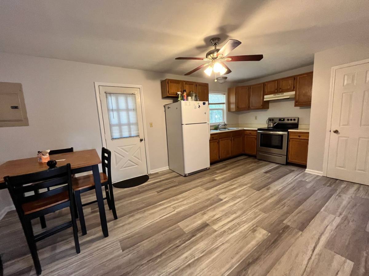 Apartment for rent at 210 S Walnut St, Atlanta, IN 46031