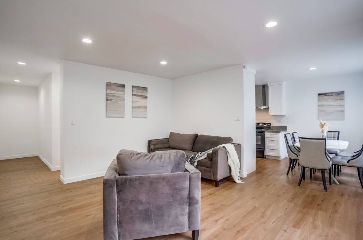 Apartment for rent at 14227 Gilmore St, Van Nuys, CA 91401