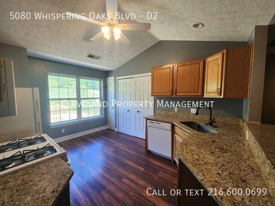 Condo for rent at 5080 Whispering Oaks Blvd #D2, Cleveland, OH 44134