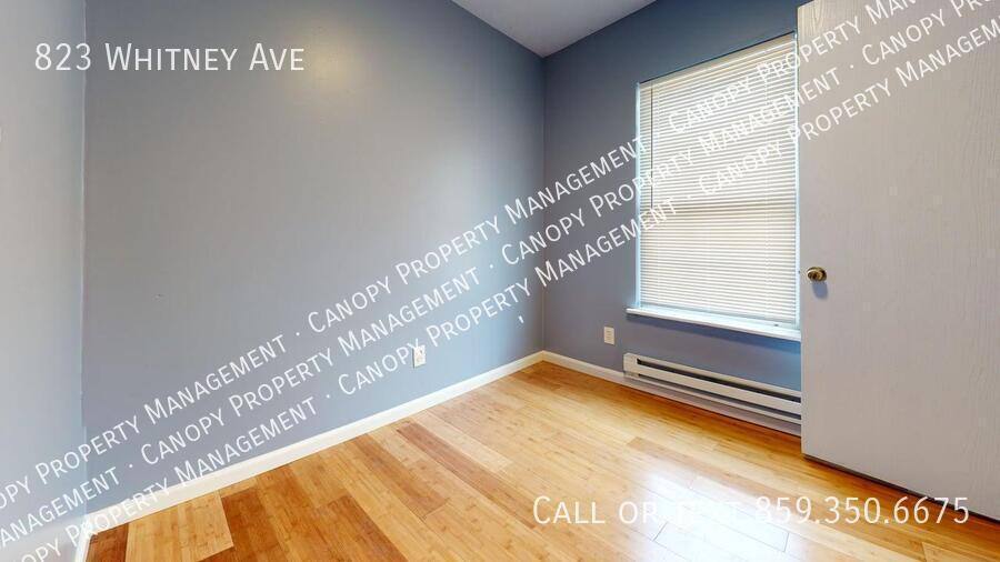 Apartment for rent at 823 Whitney Ave, Lexington, KY 40508
