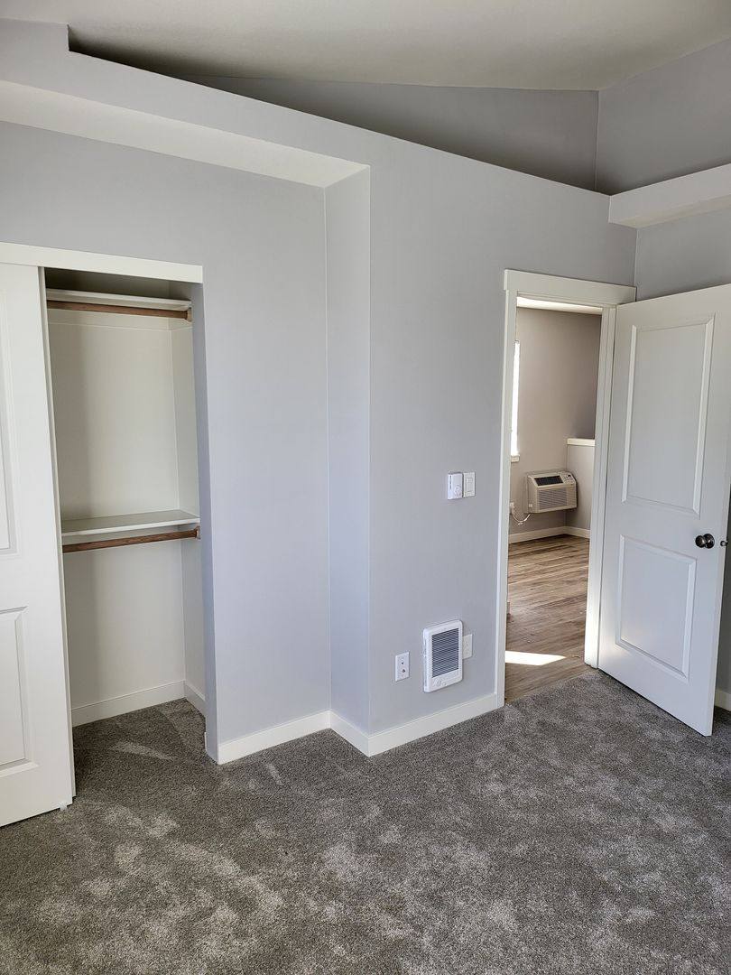 Apartment for rent at 1083 Kennedy St, Woodburn, OR 97071