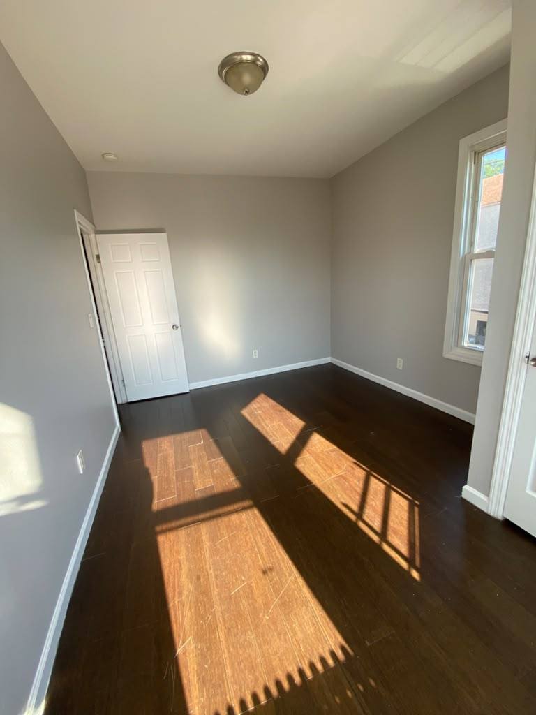 Apartment for rent at 12 Beech St #3, Yonkers, NY 10701