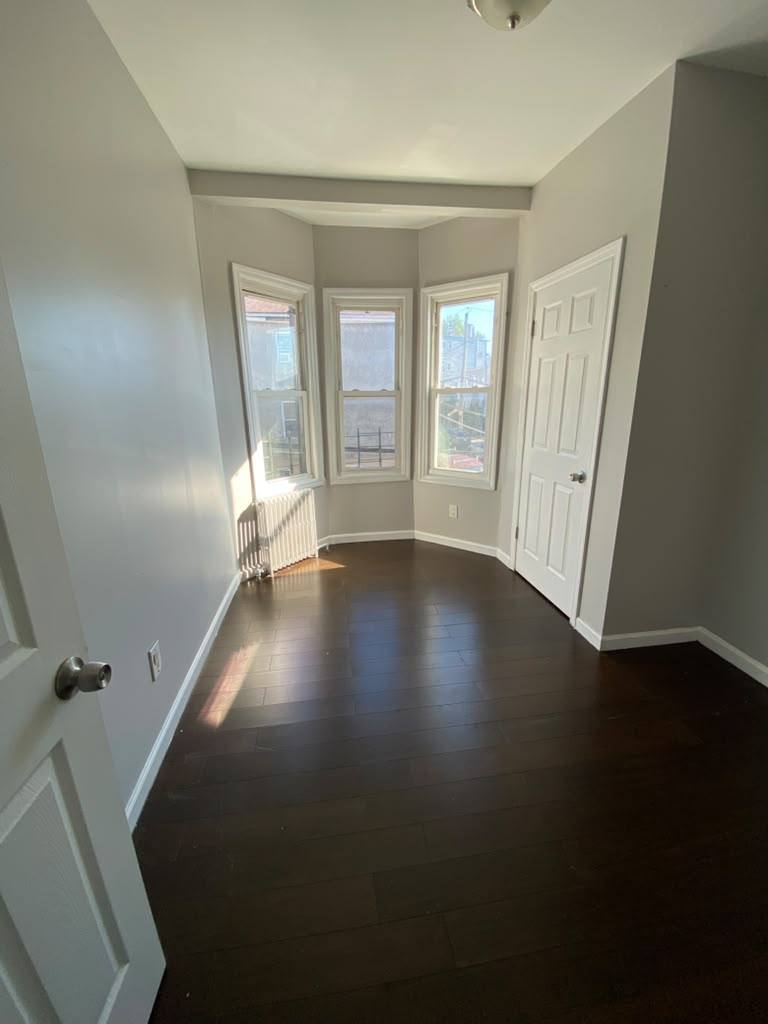 Apartment for rent at 12 Beech St #3, Yonkers, NY 10701