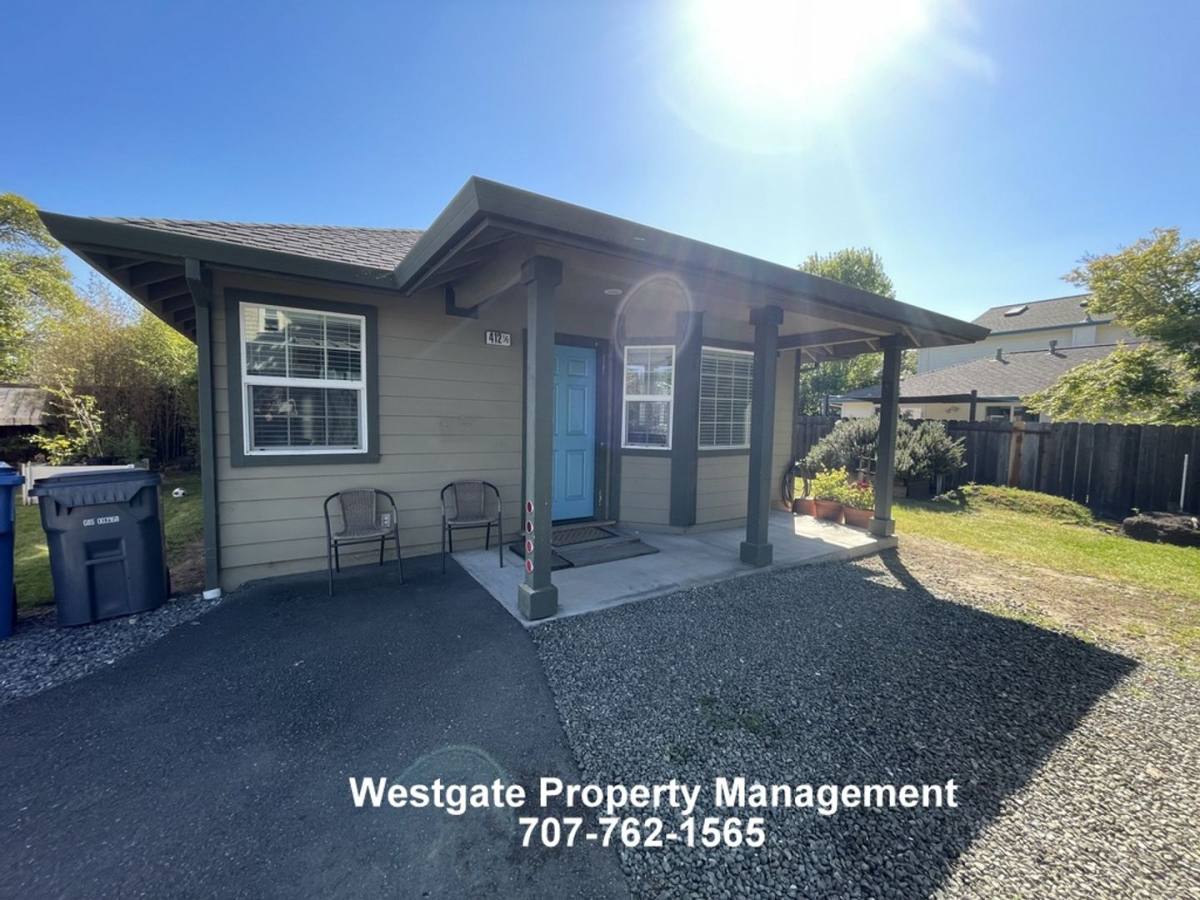 Apartment for rent at 412 Mountain View Ave, Petaluma, CA 94952