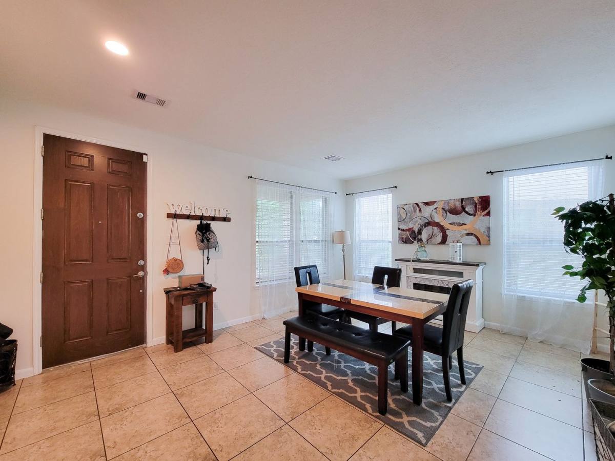 House for rent at 5046 Longlane Dr, Houston, TX 77084