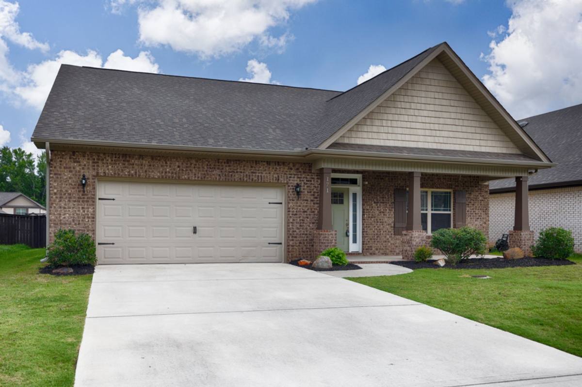 House for rent at 171 Kingswood Dr, Huntsville, AL 35806