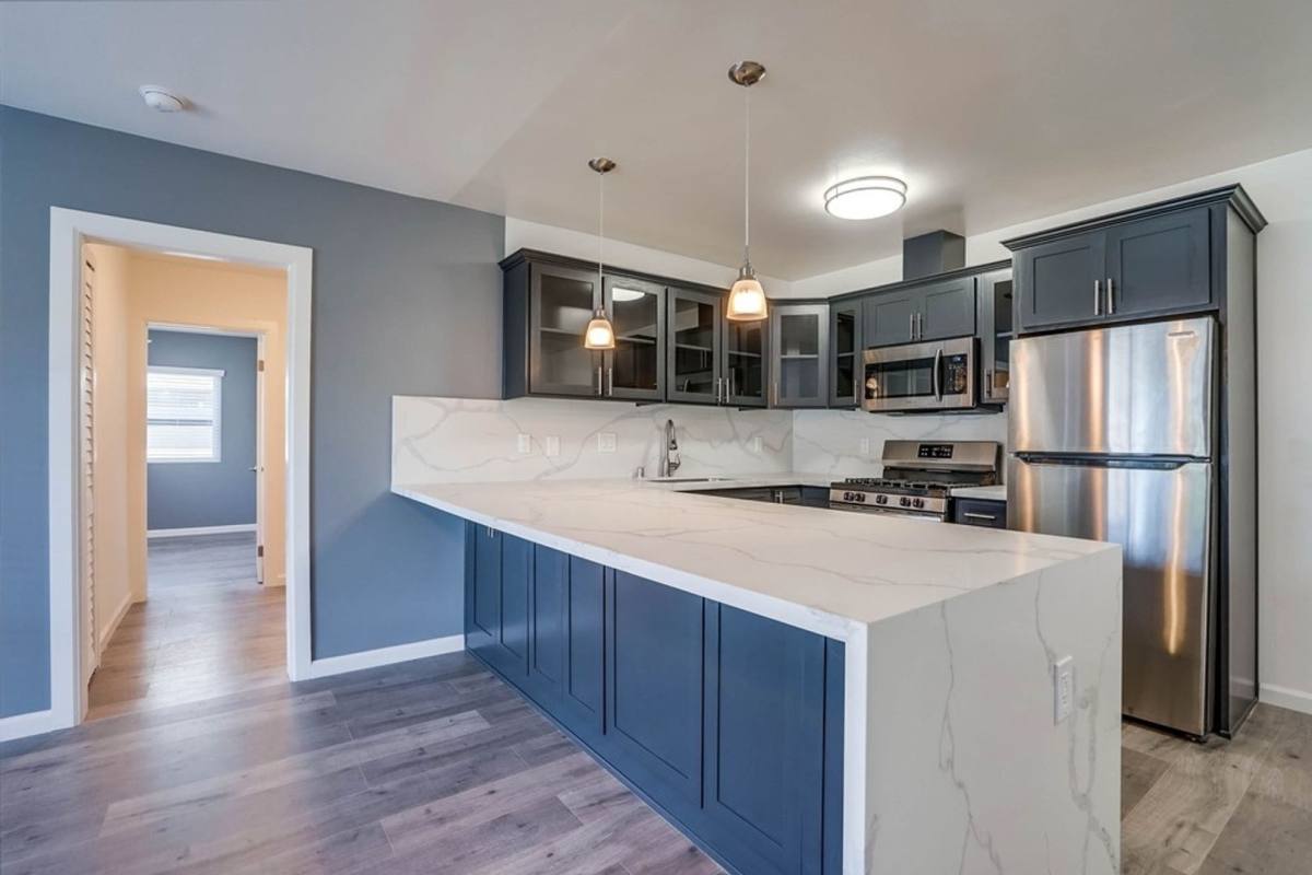 Apartment for rent at 822 N Inglewood Ave #12, Inglewood, CA 90302