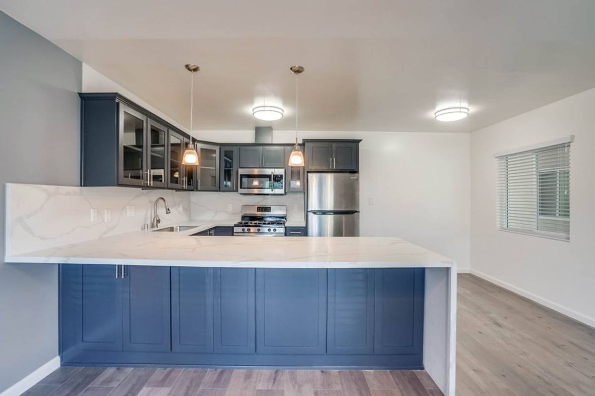 Apartment for rent at 822 N Inglewood Ave #12, Inglewood, CA 90302