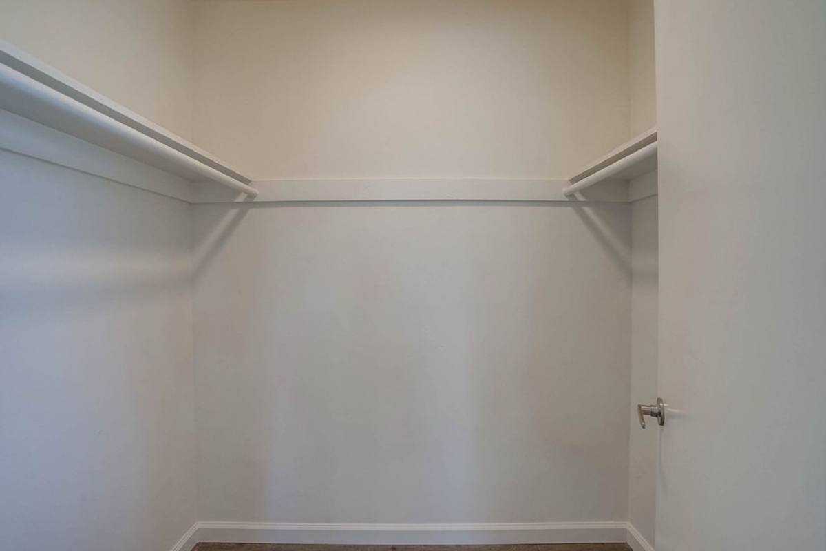 Apartment for rent at 822 N Inglewood Ave #12, Inglewood, CA 90302