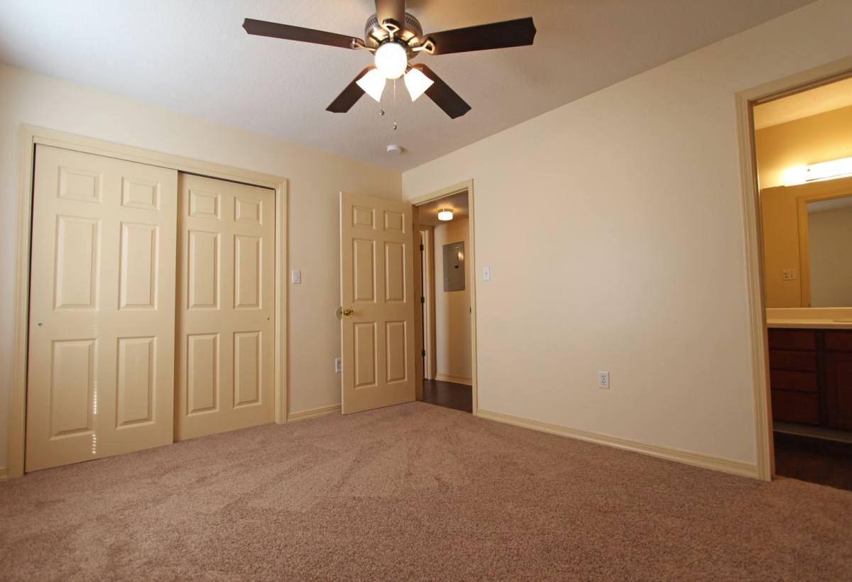 Apartment for rent at 211 Chevy Chase Dr, Hattiesburg, MS 39401