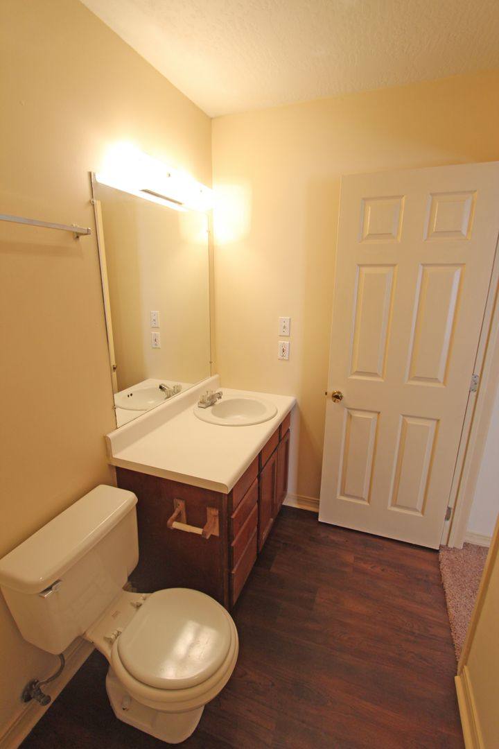 Apartment for rent at 211 Chevy Chase Dr, Hattiesburg, MS 39401