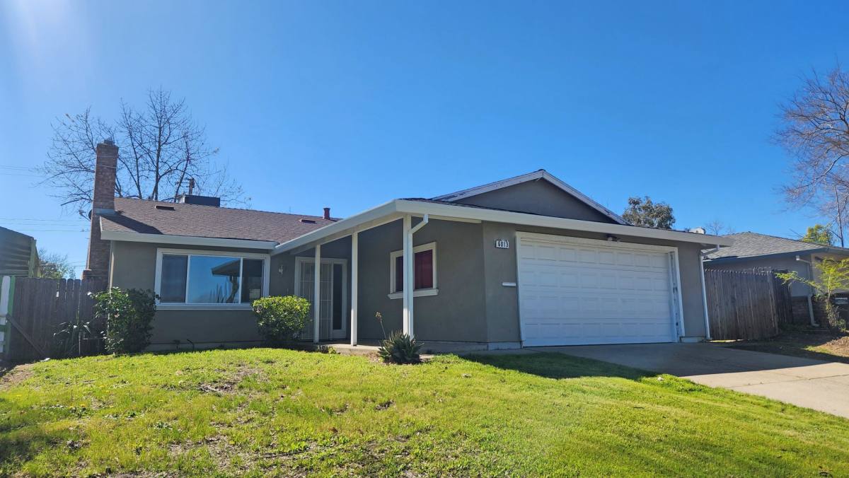 Apartment for rent at 6013 Brett Dr, Sacramento, CA 95842
