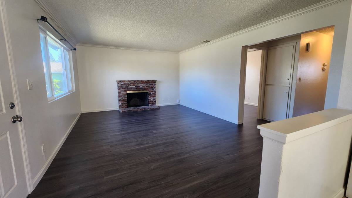 Apartment for rent at 6013 Brett Dr, Sacramento, CA 95842