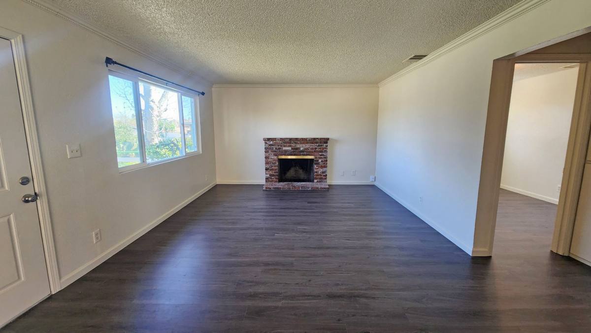 Apartment for rent at 6013 Brett Dr, Sacramento, CA 95842