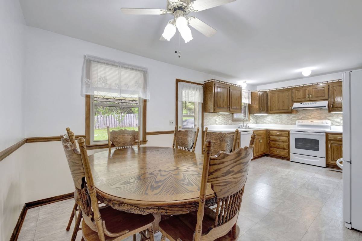 House for rent at 211 Friendship Dr, Goodlettsville, TN 37072