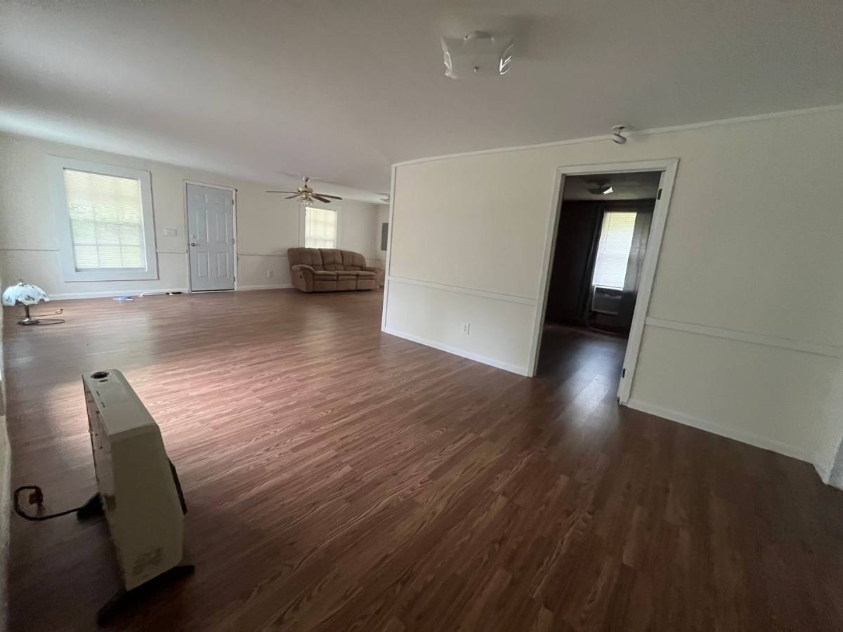 House for rent at 255 NE Peachtree St, Lee, FL 32059