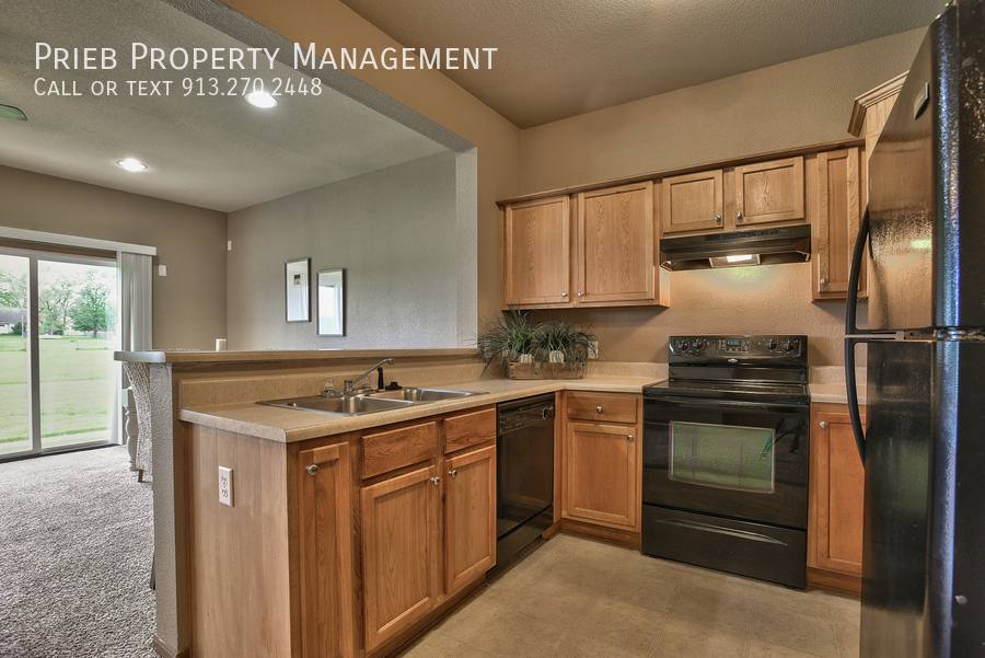 Townhouse for rent at 900 S Woodson Court, Gardner, KS 66030