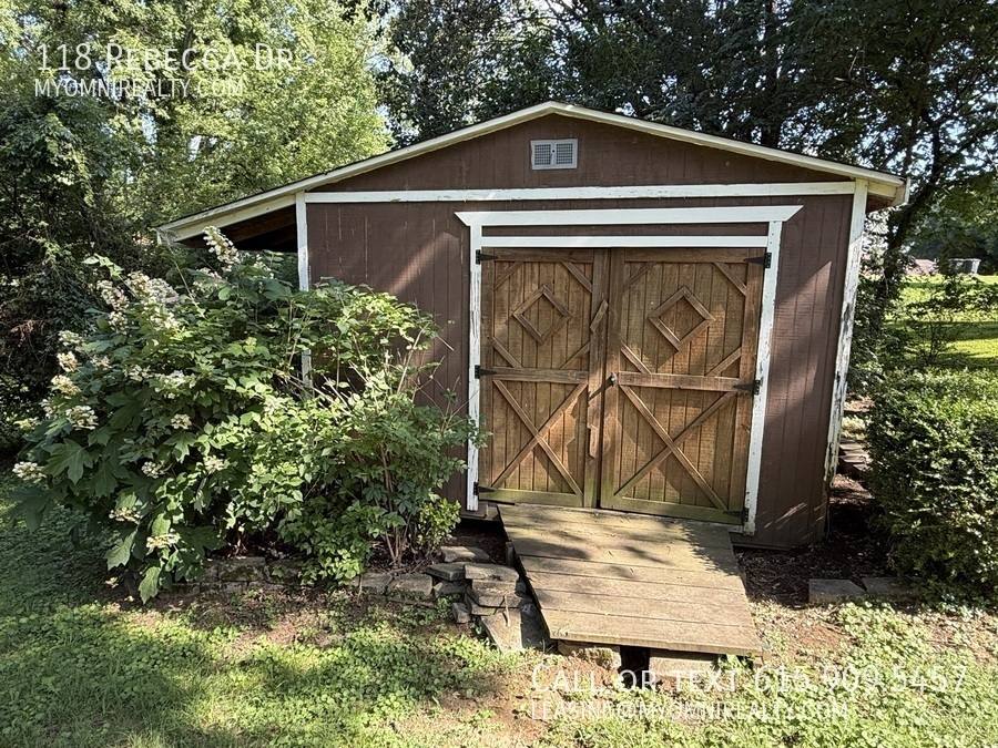 House for rent at 118 Rebecca Dr, Hendersonville, TN 37075