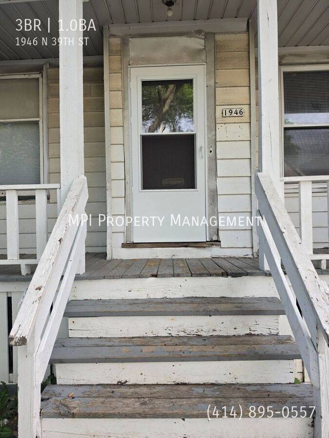 Apartment for rent at 1946 N 39th St, Milwaukee, WI 53208