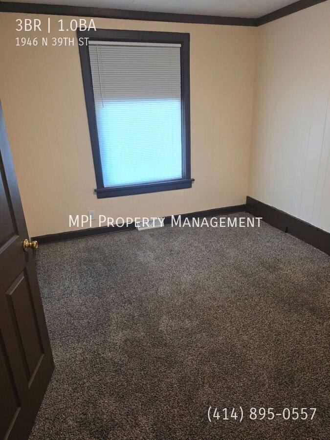 Apartment for rent at 1946 N 39th St, Milwaukee, WI 53208