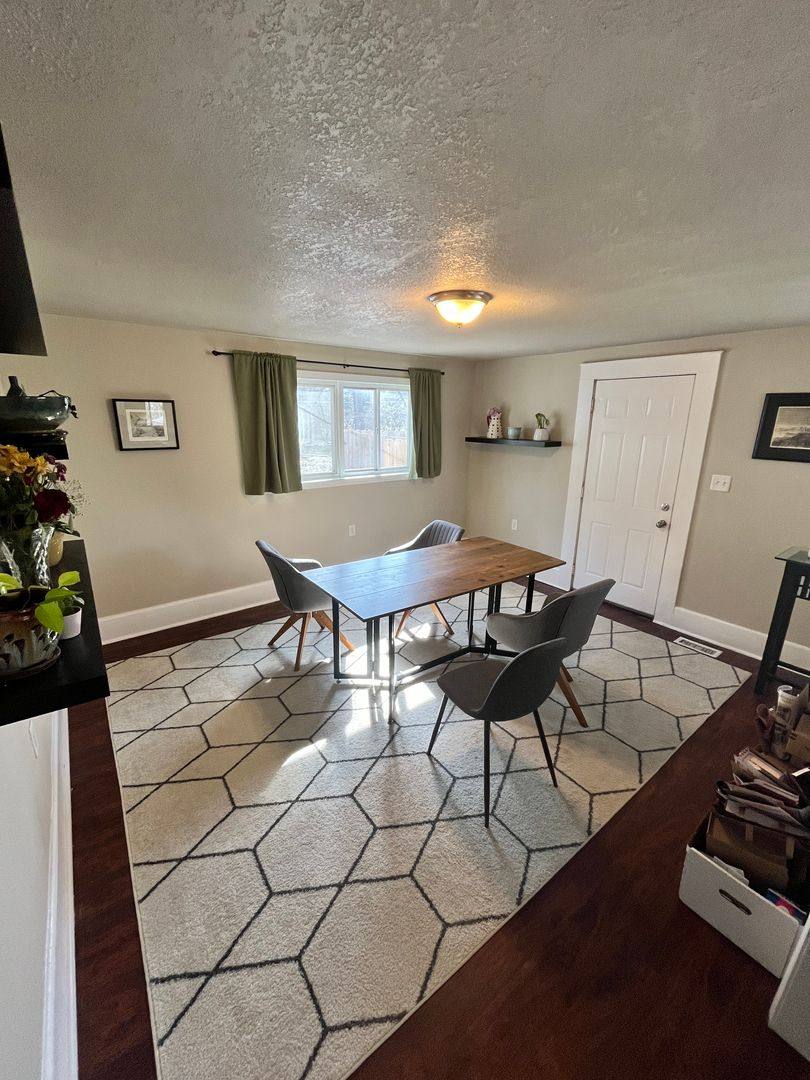 House for rent at 1546 33rd St, Des Moines, IA 50311