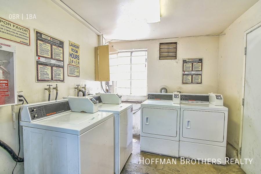 Apartment for rent at 251 Loma Dr #14, Los Angeles, CA 90026