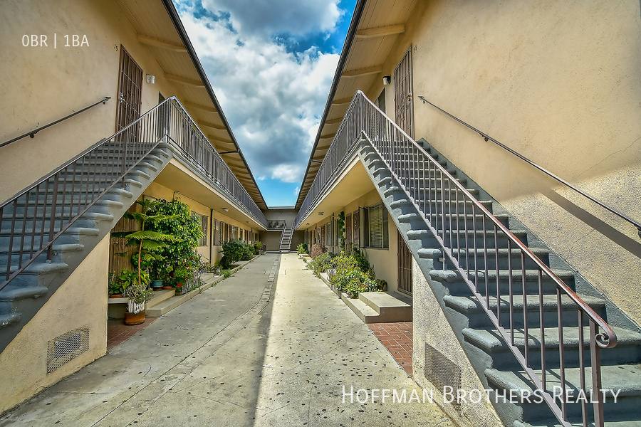 Apartment for rent at 251 Loma Dr #14, Los Angeles, CA 90026