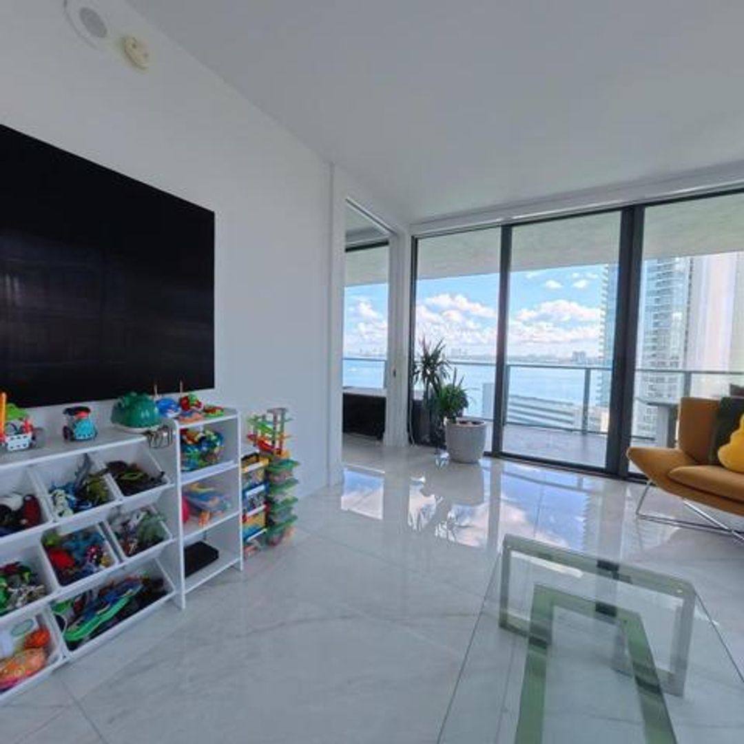 House for rent at 650 NE 32nd St, Miami, FL 33137