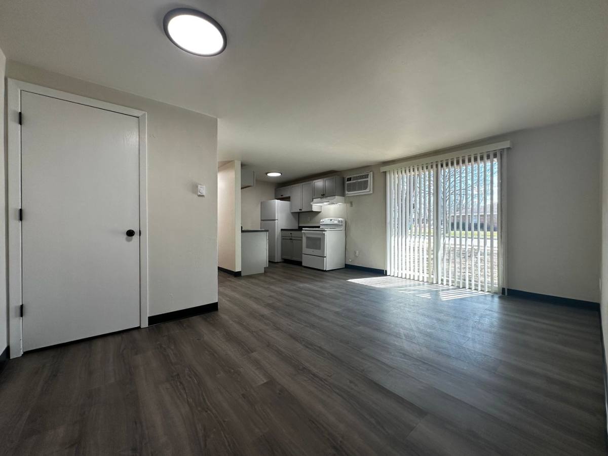 Apartment for rent at 1785 Edison St, Green Bay, WI 54302