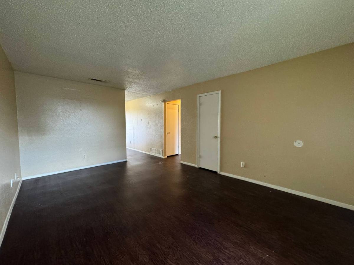Apartment for rent at 1902 Cedarhill Dr, Killeen, TX 76543