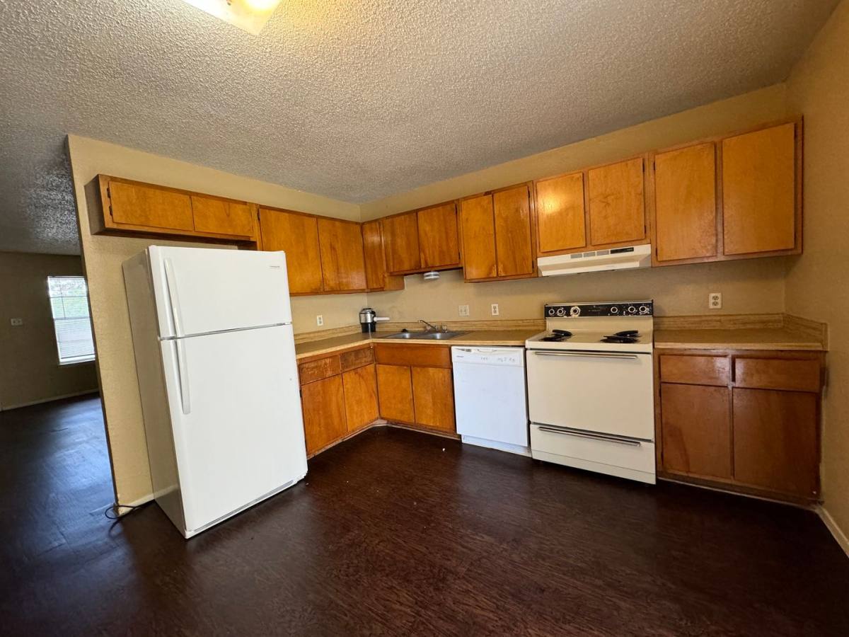 Apartment for rent at 1902 Cedarhill Dr, Killeen, TX 76543