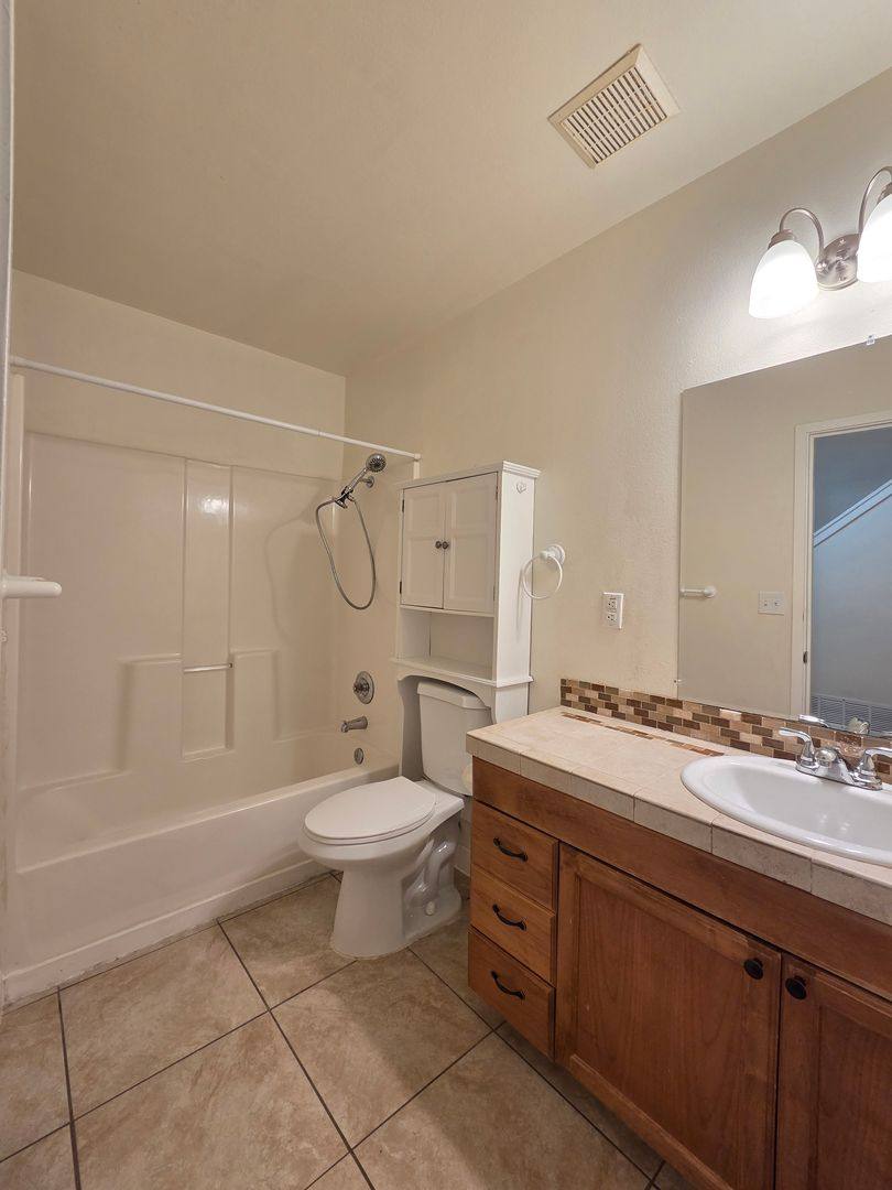 House for rent at 5118 Hunt St NW #B, Gig Harbor, WA 98335