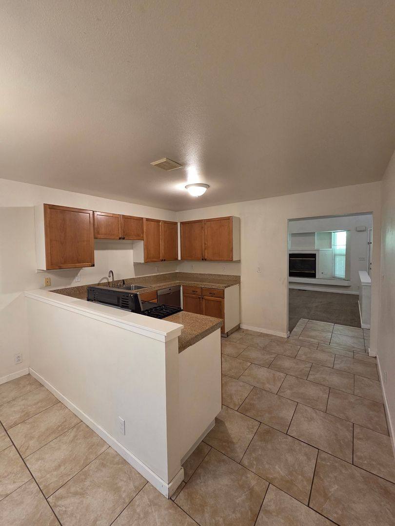 House for rent at 5118 Hunt St NW #B, Gig Harbor, WA 98335