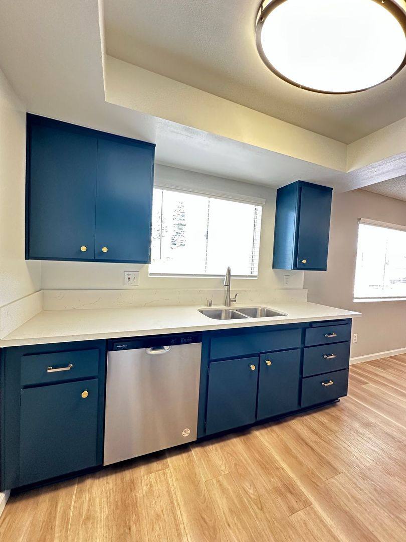 Apartment for rent at 3591 Howard Ave, Los Alamitos, CA 90720