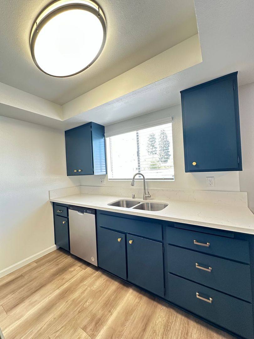Apartment for rent at 3591 Howard Ave, Los Alamitos, CA 90720