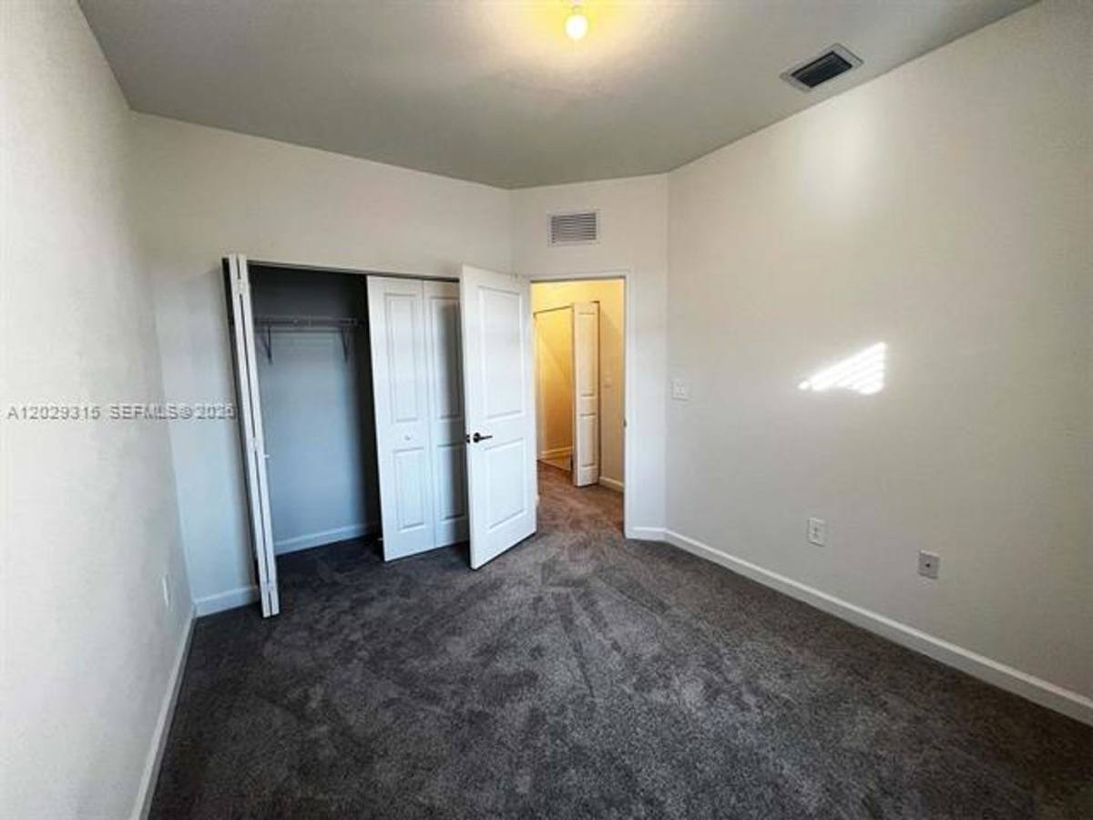 Townhouse for rent at 24600 SW 119th Place, Homestead, FL 33032