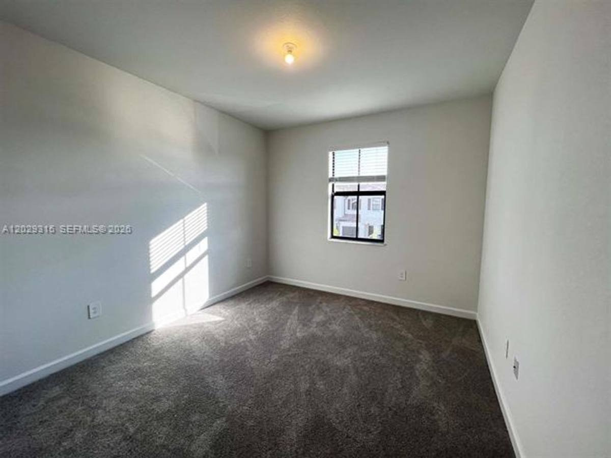 Townhouse for rent at 24600 SW 119th Place, Homestead, FL 33032