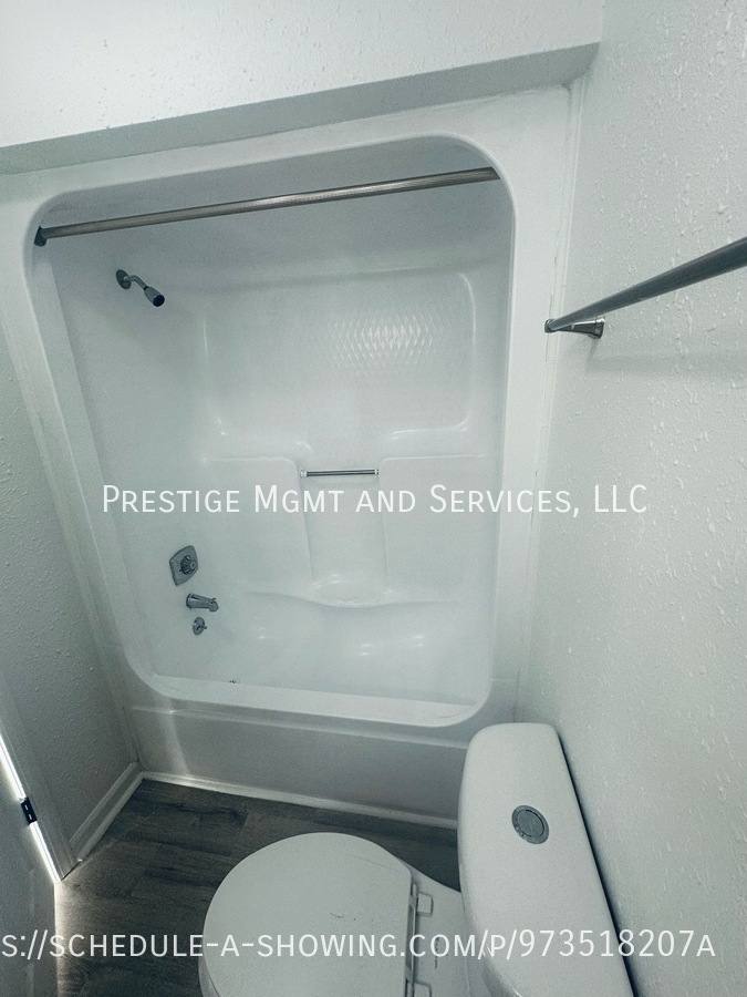 Apartment for rent at 1 Villa Dr #1C, Westminster, SC 29693