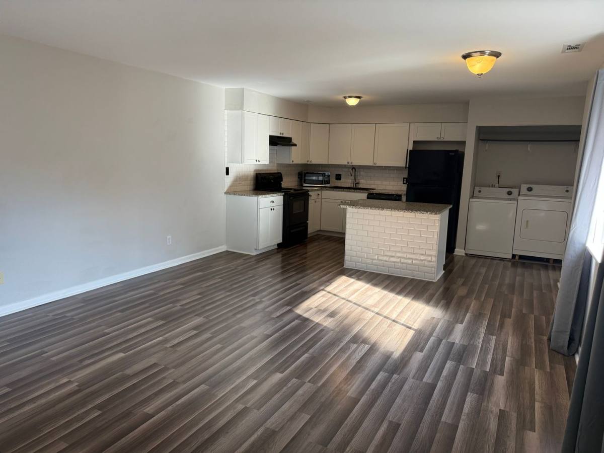 Apartment for rent at 255 Summerwalk Circle, Chapel Hill, NC 27517